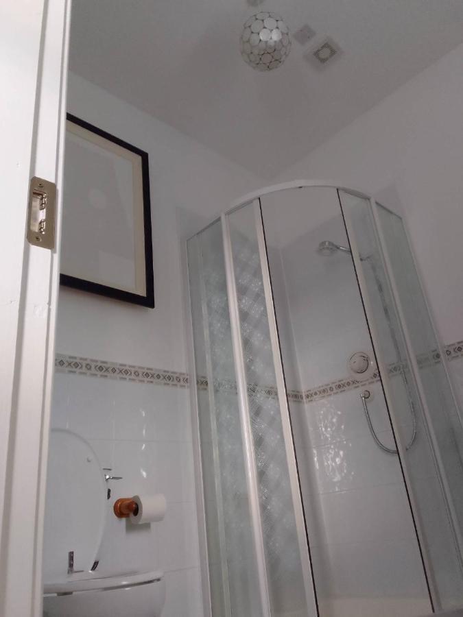 Bed & Breakfast Solastobann Arthouse 1 En-suite